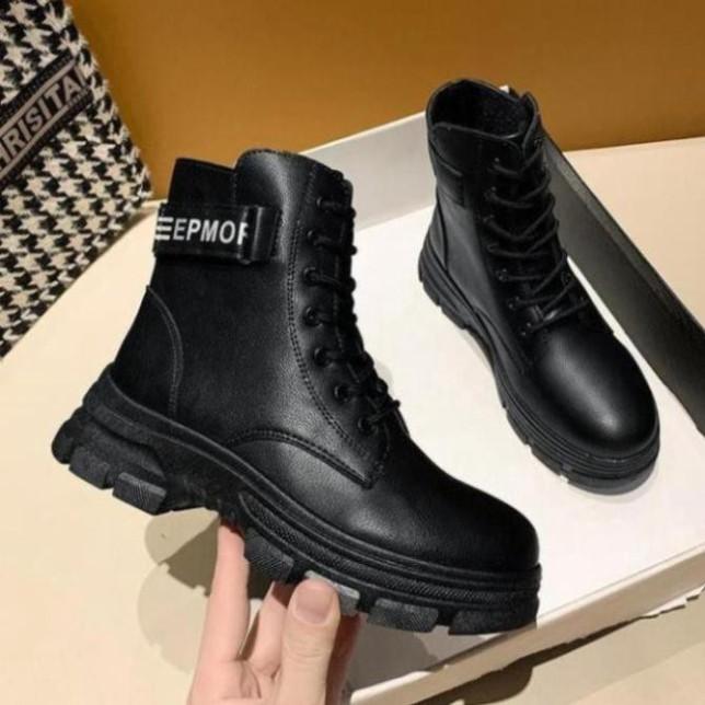 Giày Boots, Giày Boot Nữ Lót Lông Bên Trong Phối Viền Chữ Kèm Dây Buộc Phong Cách Trẻ Trung Năng Động, Thời Tra