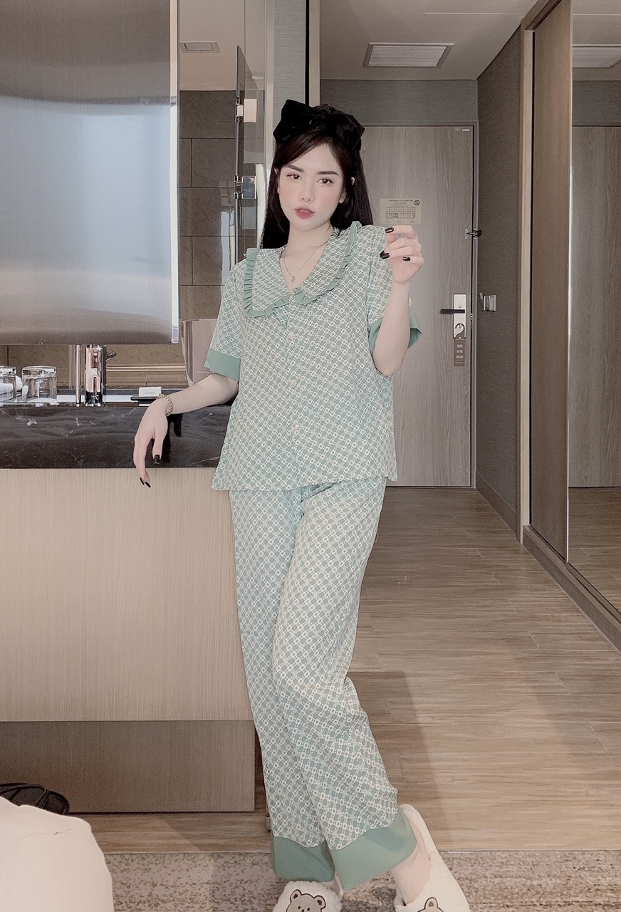 Bộ pijama cộc tay quần dài chất liệu lụa mango, bộ đồ ngủ nữ pyjama họa tiết gấu siêu kute CCC22