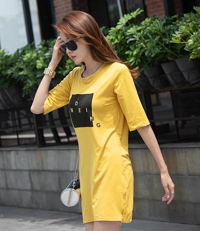 Đầm thun suông xẻ tà in chữ 105