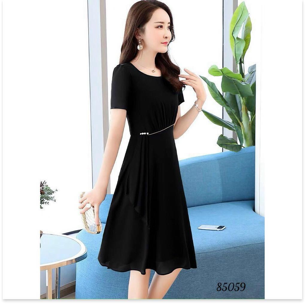 ĐẦM VOAN Y ĐƯỢC THIẾT KẾ HỌA TIẾT TRƠN