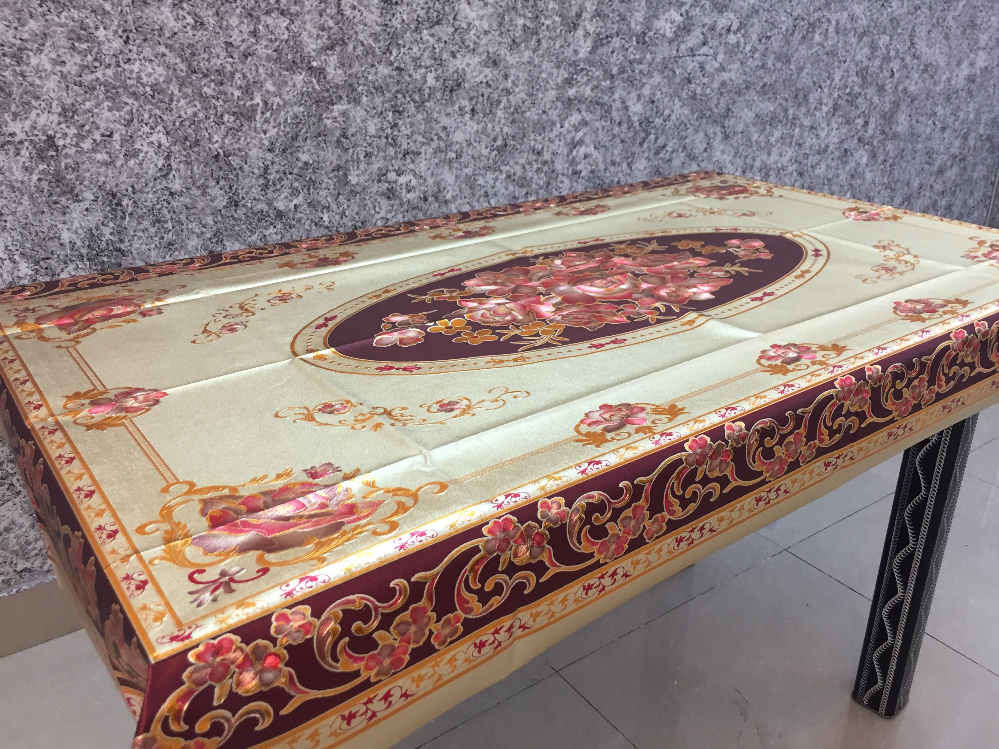 Khăn trải bàn kích thước 90 x 150cm họa tiết 3D cao cấp