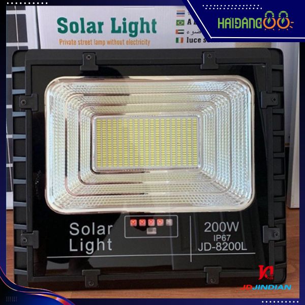 Đèn pha led năng lượng mặt trời 200w chính hãng JINDIAN JD-8200L Chip Led SMD ,Khung Nhôm