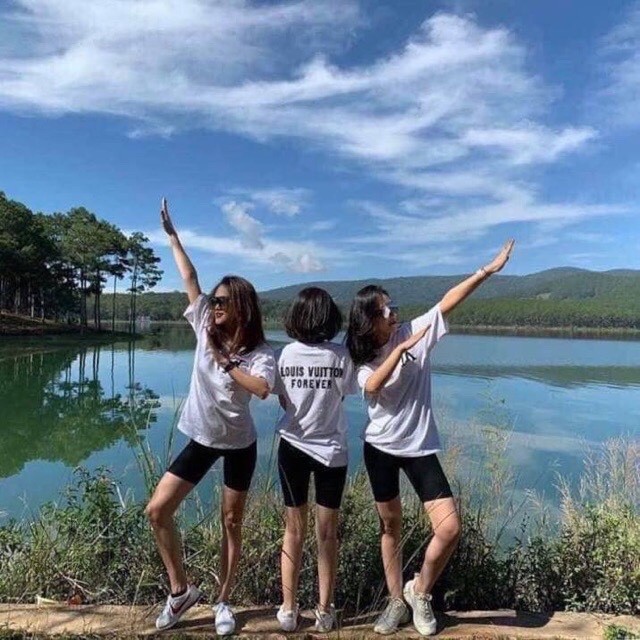 Quần legging đùi có 2 túi chéo