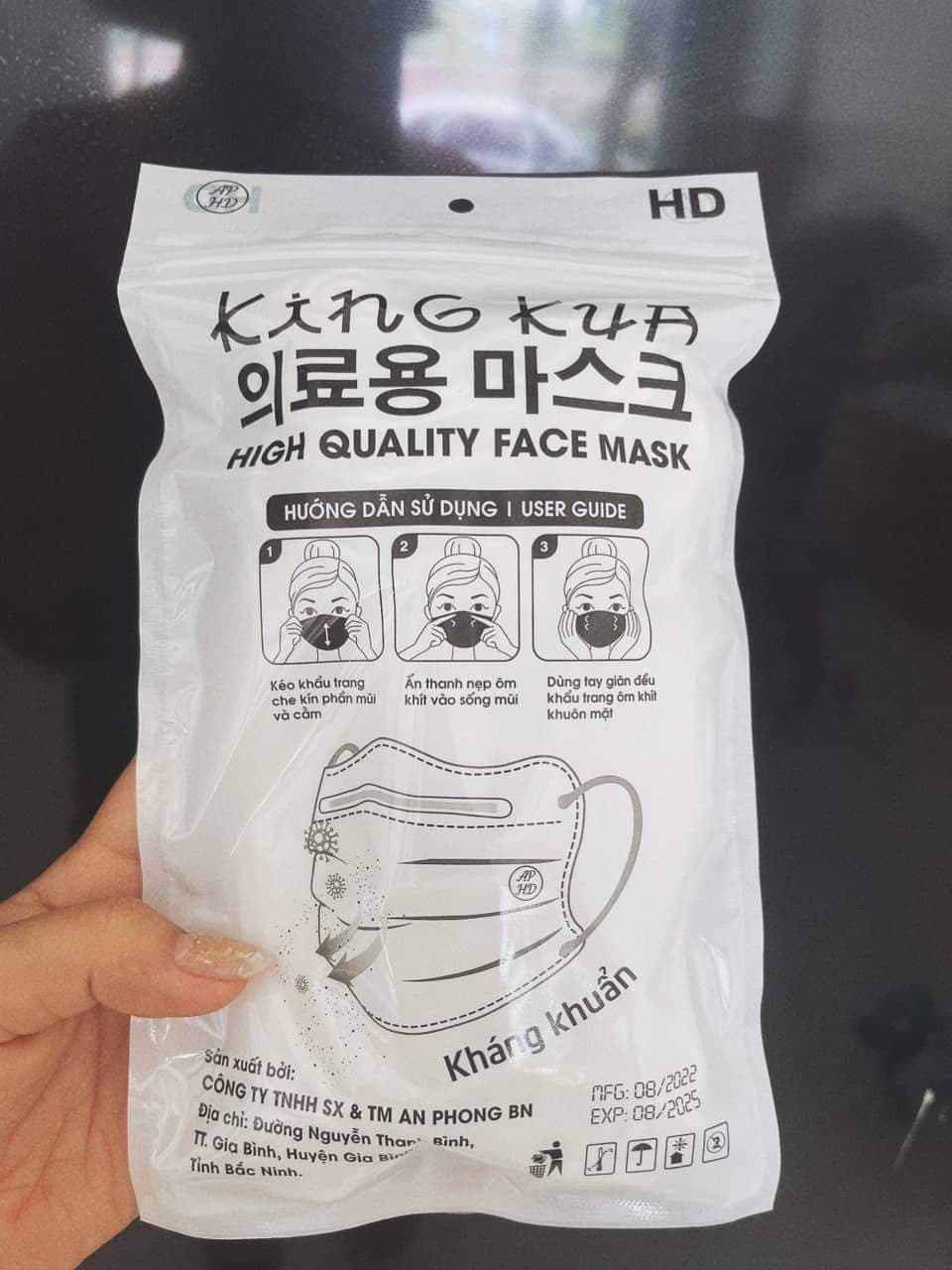 1 thùng 300 cái khẩu trang cua