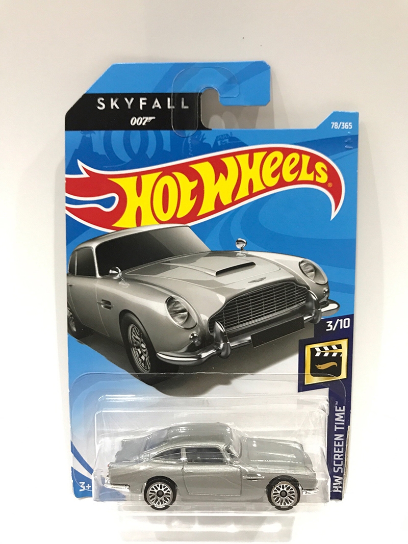 Đồ Chơi Xe HotWheels cơ bản C4982 - Giao hàng ngẫu nhiên