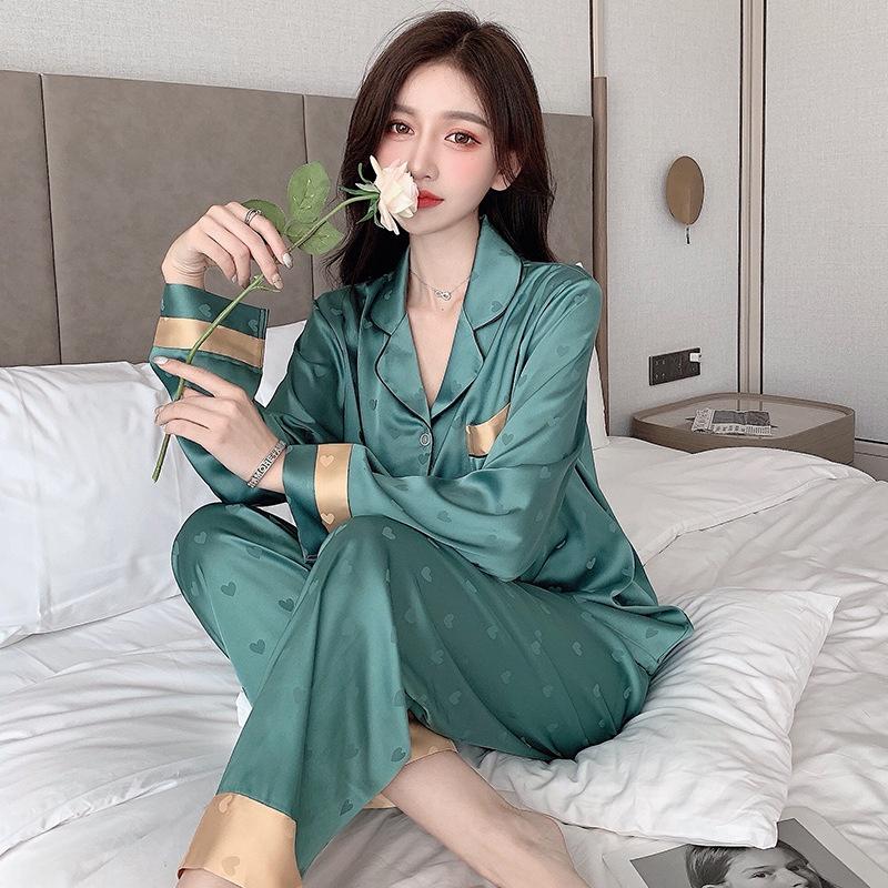 Đồ Bộ Nữ - Đồ Mặc Nhà Dài Tay Vải Lụa Cao Cấp Màu Trơn In Họa Tiết Tim DDLP08