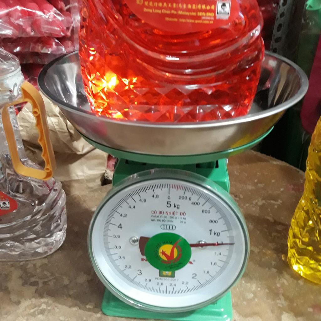 Dầu Cát Tường Lưu Ly Chai Lớn 2 Lít Nặng 1,2 Kg