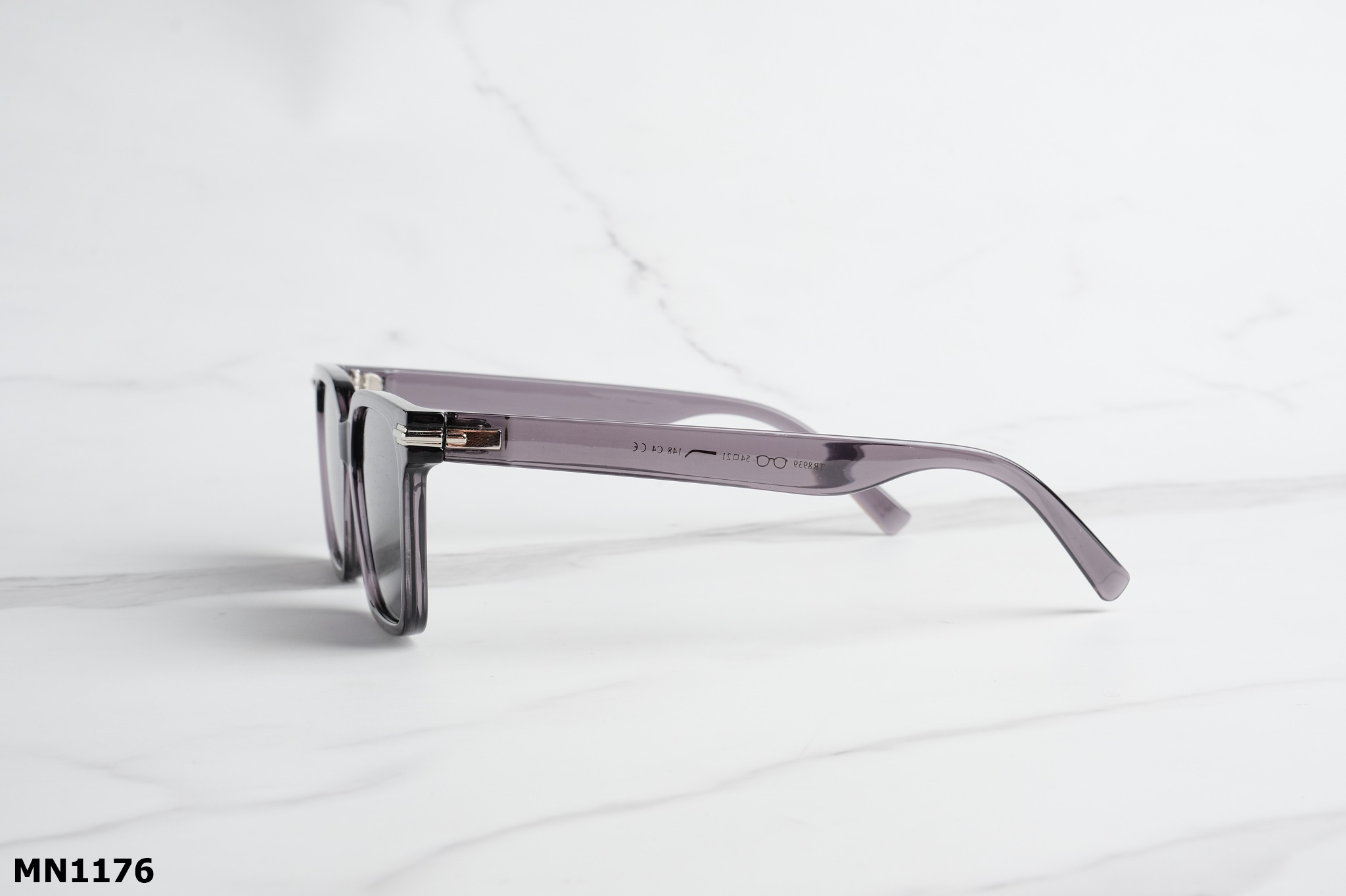 Kính Mát Nhựa Unisex MN1176