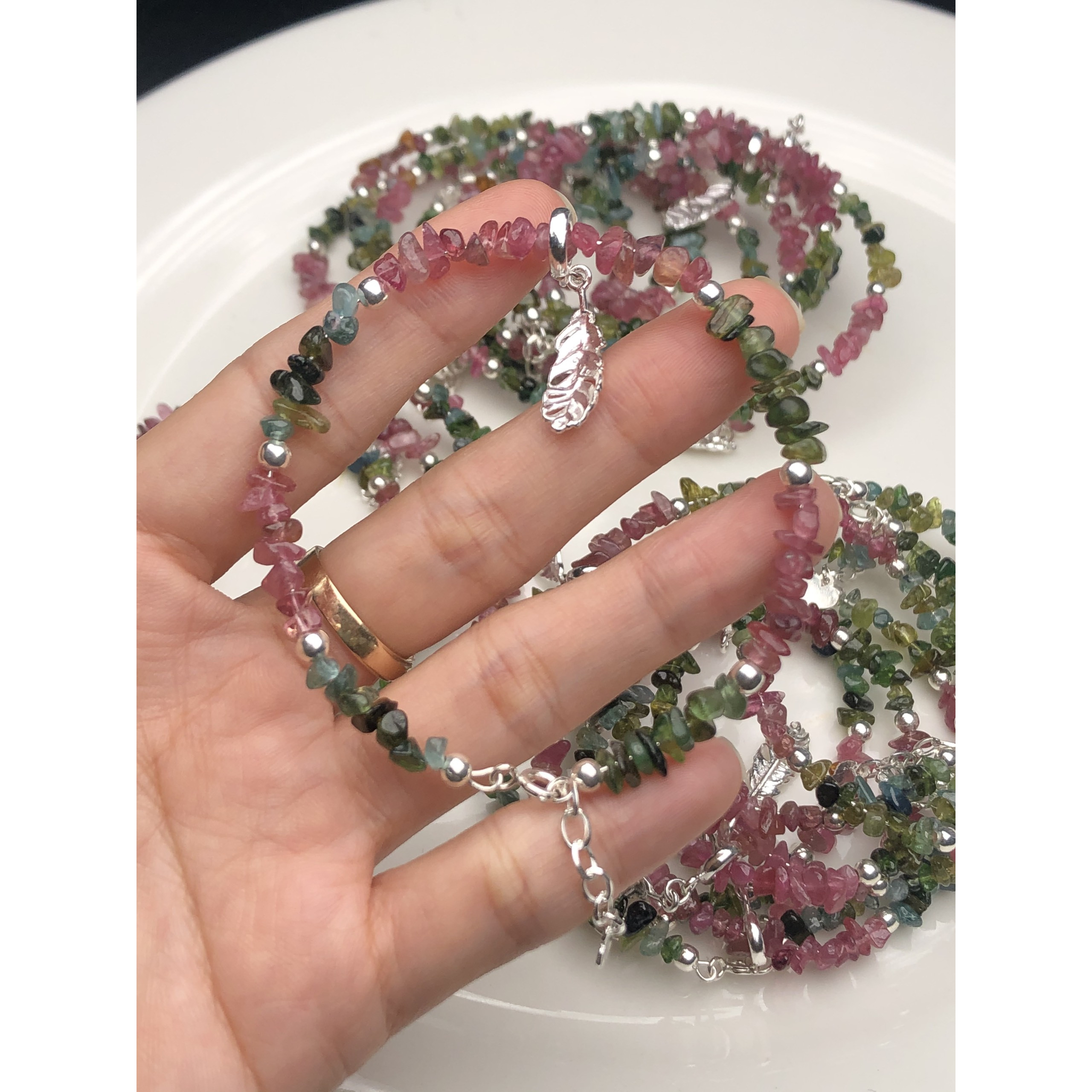 Vòng tay đá vụn tourmaline mix phụ kiện bạc