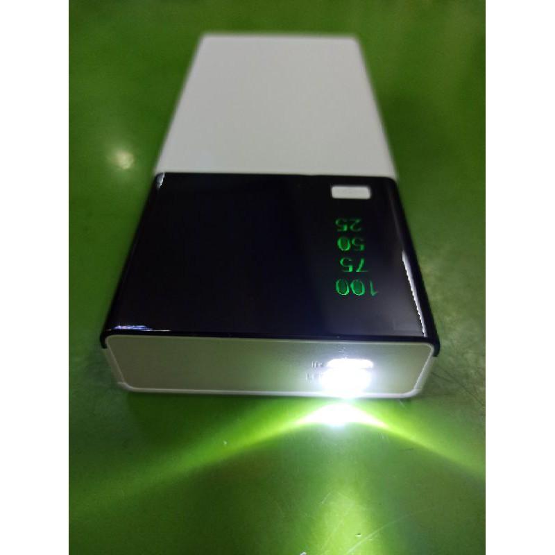 Sạc dự phòng 12.500 mah mặt gương đen