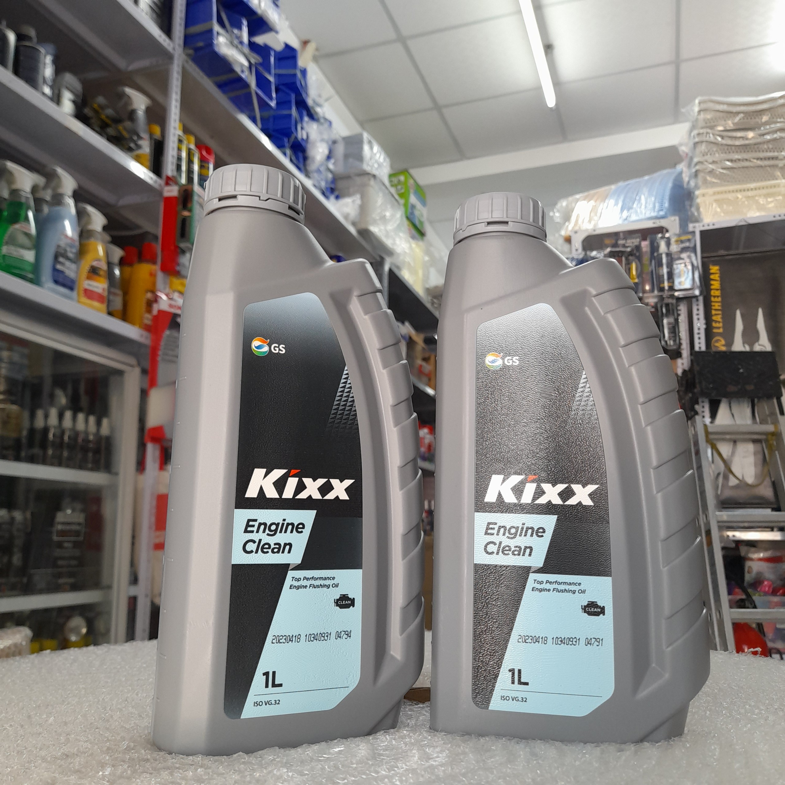 Dầu xúc rửa động cơ KIXX ENGINE CLEAN 1 Lít