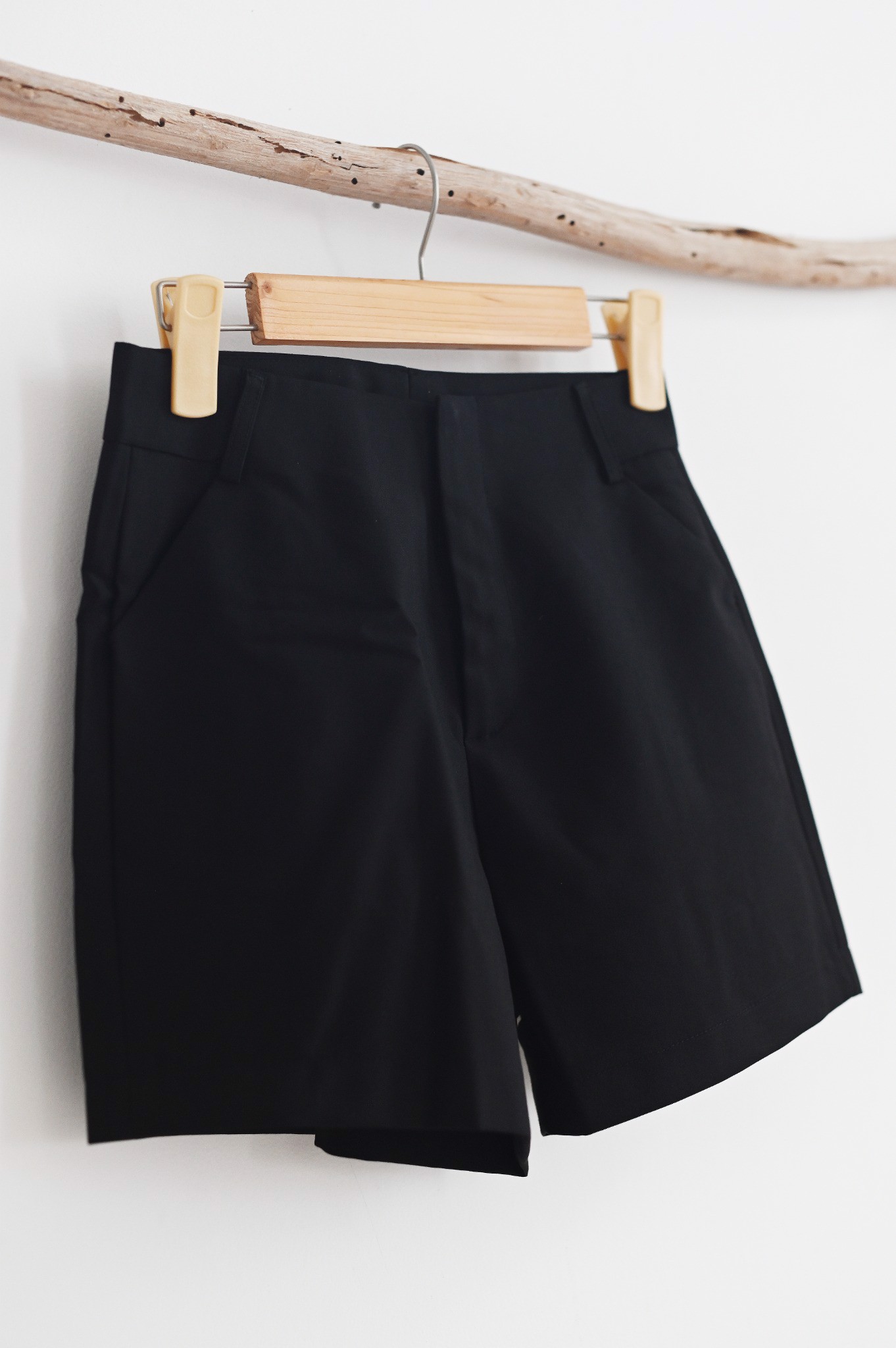 Quần short vải Jimmy nữ