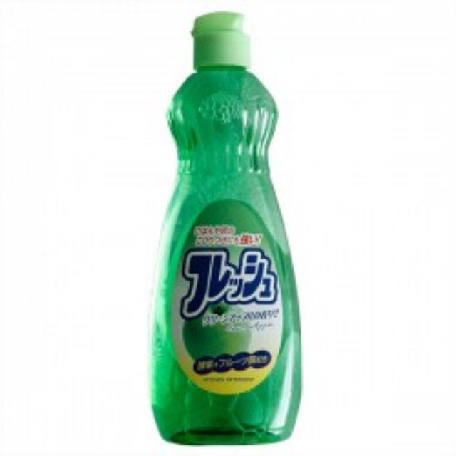 Chai nước rửa bát chén hương táo 600ml