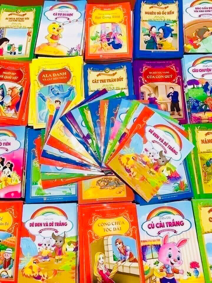 Sách- Combo sét 20 cuốn Truyện Tranh Cổ Tích Mầm Non Song Ngữ Ngụ Ngôn dành cho trẻ mầm non (Chủ đề ngẫu nhiên)