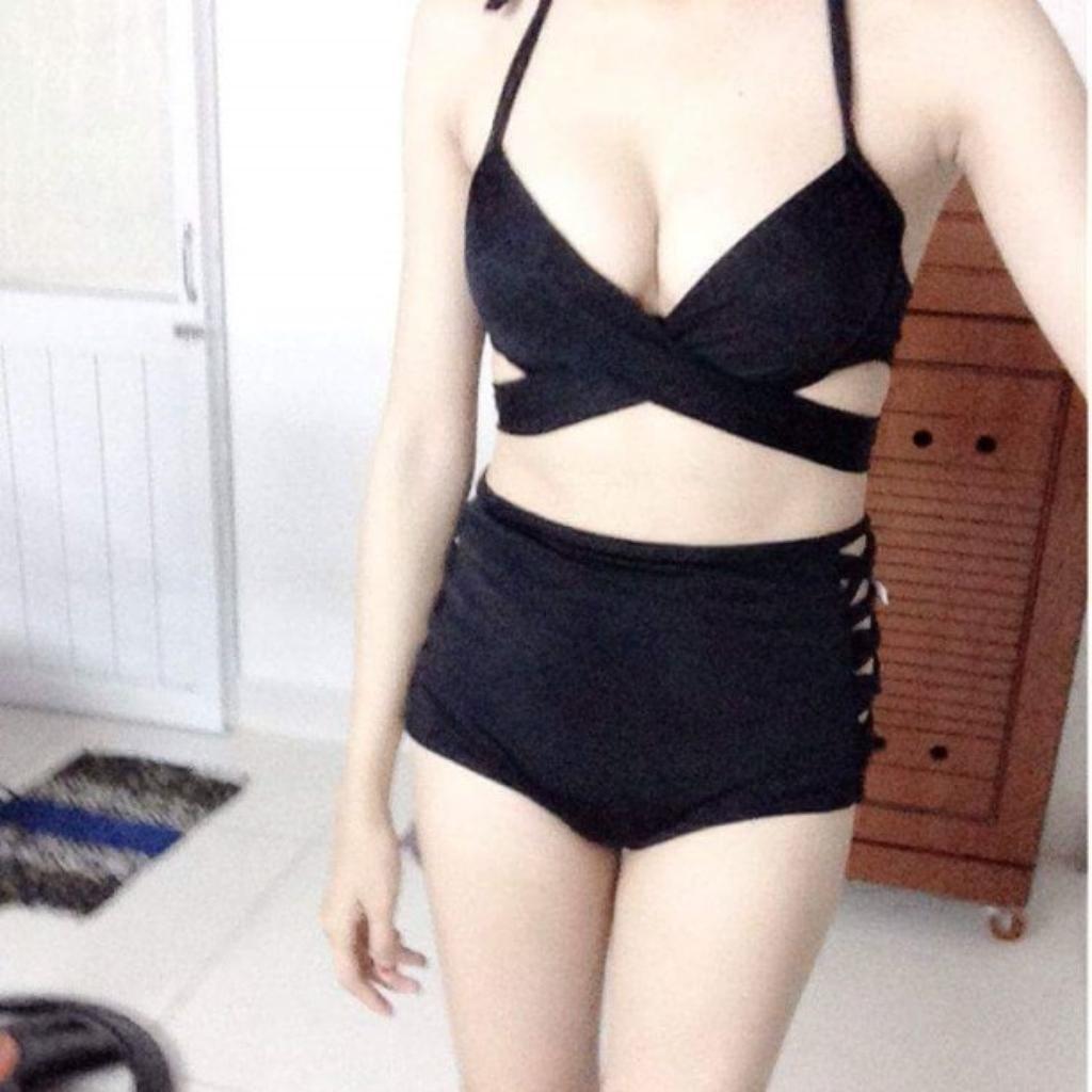 Set bikini cột chéo nâng ngực quần đan dây