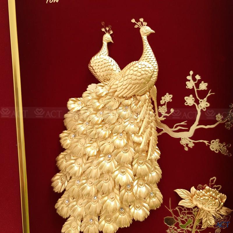 TRANH ĐÔI CHIM CÔNG VÀ HOA MẪU ĐƠN