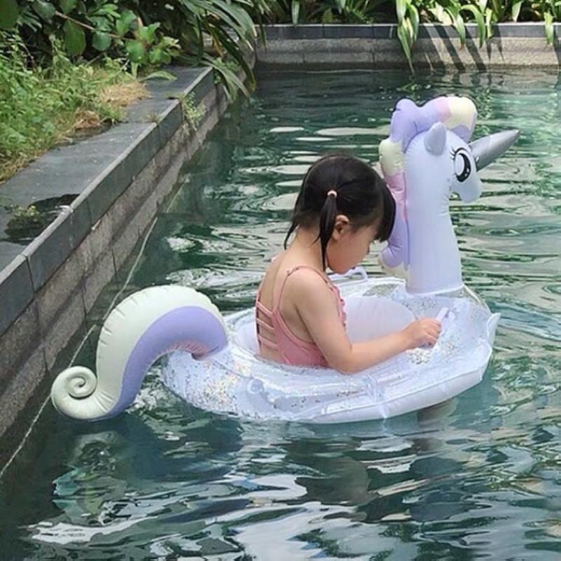 Phao Unicorn tím đi biển cho bé- AIGUGU.BÉBÉ