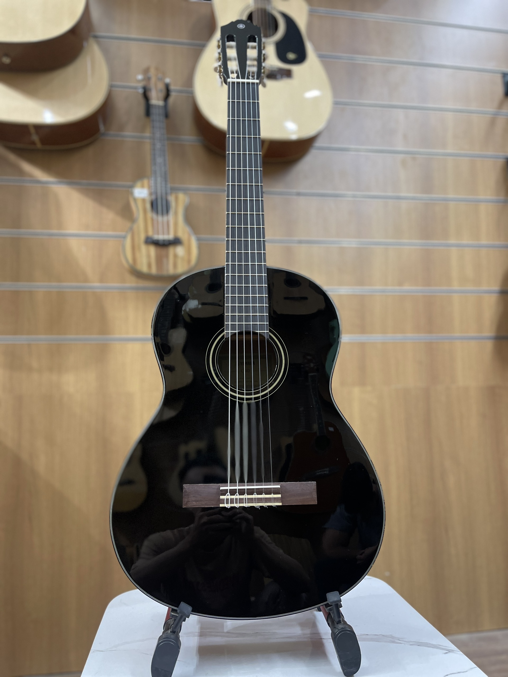 Đàn Guitar Classic Yamaha C40BL (màu đen)