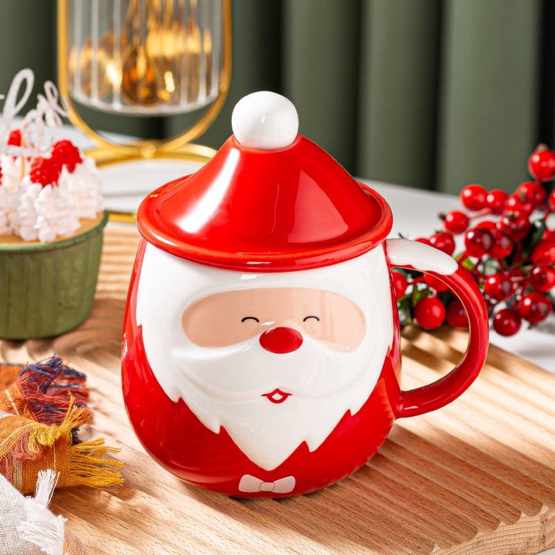 Ly sứ Ông Già Noel kèm muỗng inox, nắp sứ 400ml (Hoạ tiết giao ngẫu nhiên)