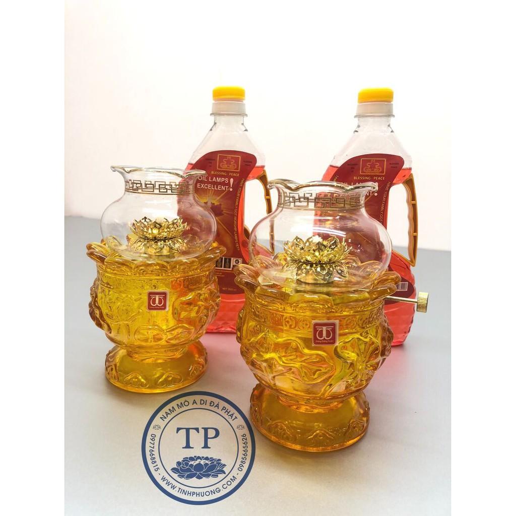 ĐÔI ĐÈN THỜ ĐỐT DẦU THUỶ TINH HOA SEN NỖI( TẶNG KÈM 2 CHAI DẦU 500ML) TM12128