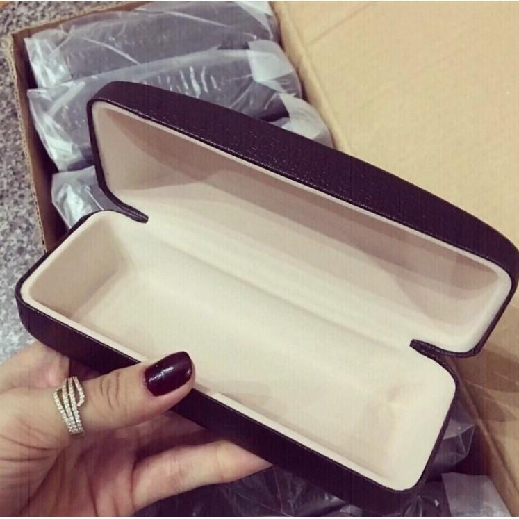 Hộp đựng kính mát bằng gỗ bọc da tiện lợi