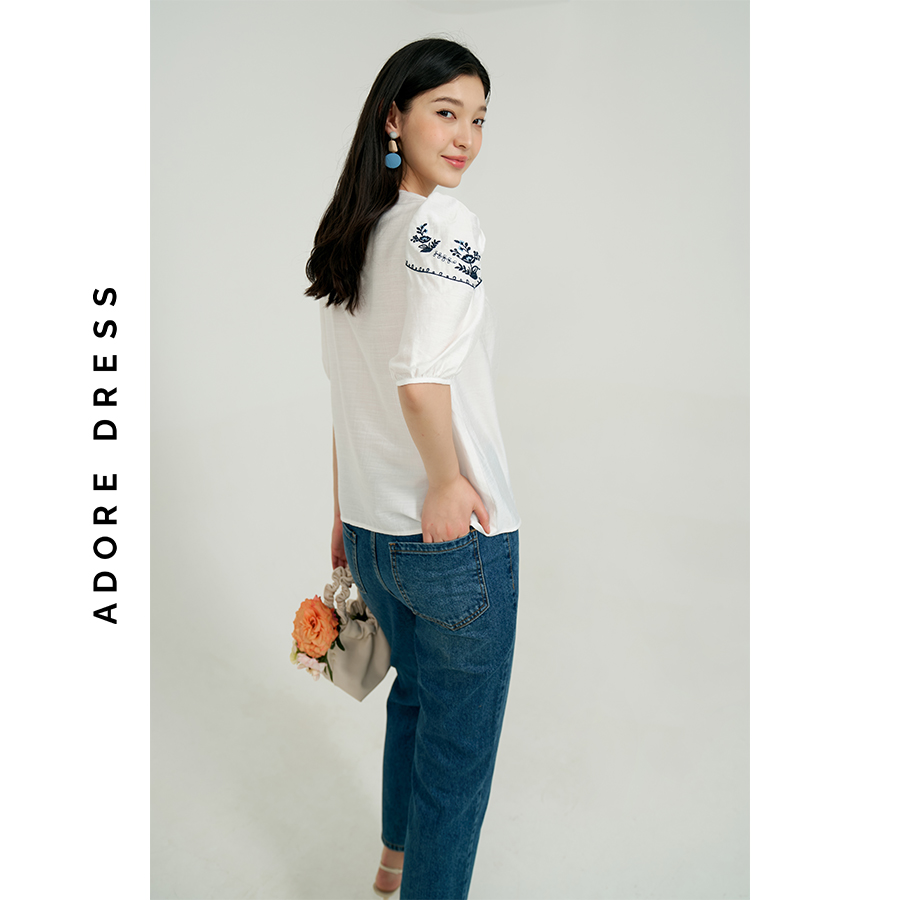 Áo sơ mi Tops đũi xước trắng thêu ngực 311TO1005 ADORE DRESS