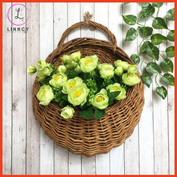 Hoa giả - giỏ hoa lụa treo tường mây tre đan nhiều mẫu trang trí nhà cửa, cửa hàng, văn phòng, lớp học