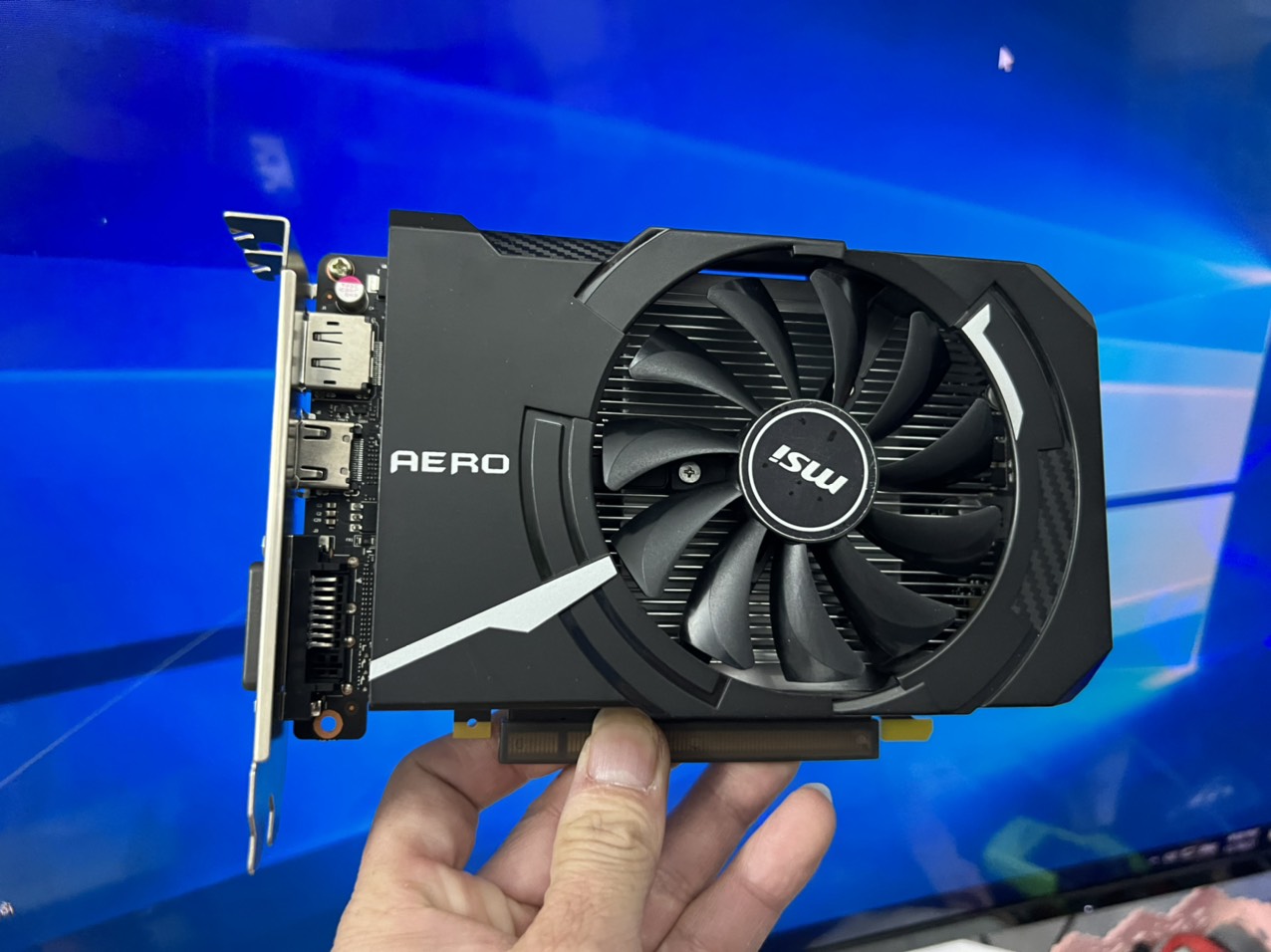 VGA (Cạc màn hình) MSI GTX 1050 AERO ITX 2G OC - HÀNG CHÍNH HÃNG