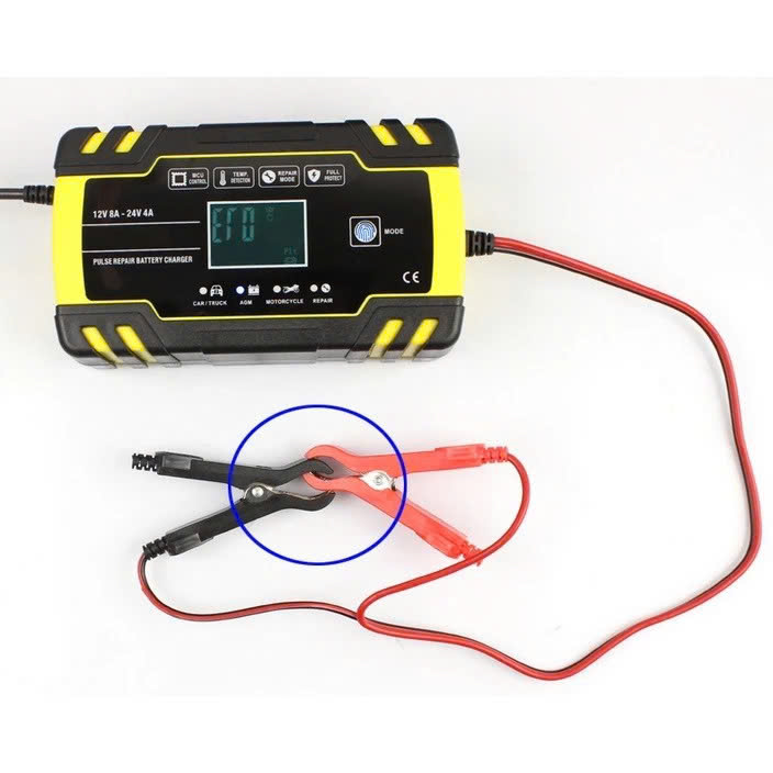 Sạc Ắc Quy Thông Minh Nhật Bản Foxsur – 12V/24V, Khử Sunfat, Bảo Dưỡng Tự Động, Loại Xịn , đèn led