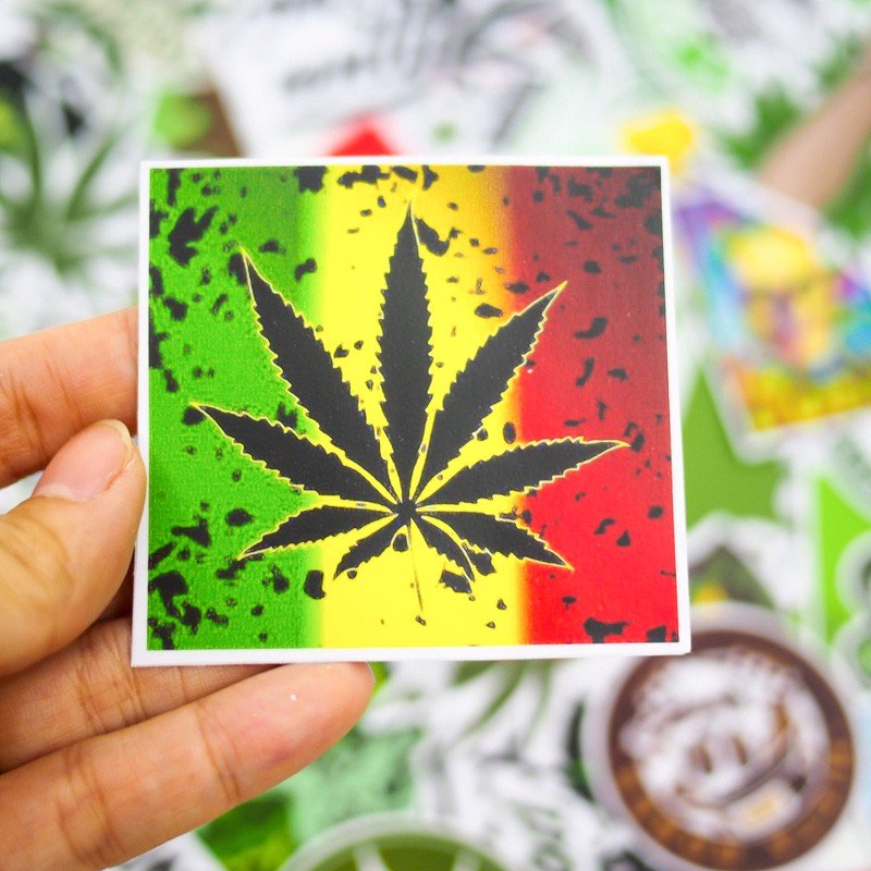 Hộp 100 Sticker Weed dán Laptop, Vali, Mũ bảo hiểm, Điện thoại, Xe máy, hình dán chủ đề Weed