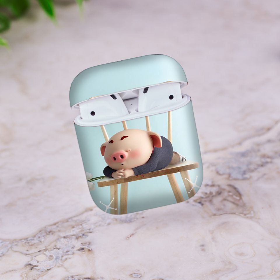 Miếng dán skin chống bẩn cho tai nghe AirPods in hình Heo con dễ thương - HEO2k19 - 154 (bản không dây 1 và 2)