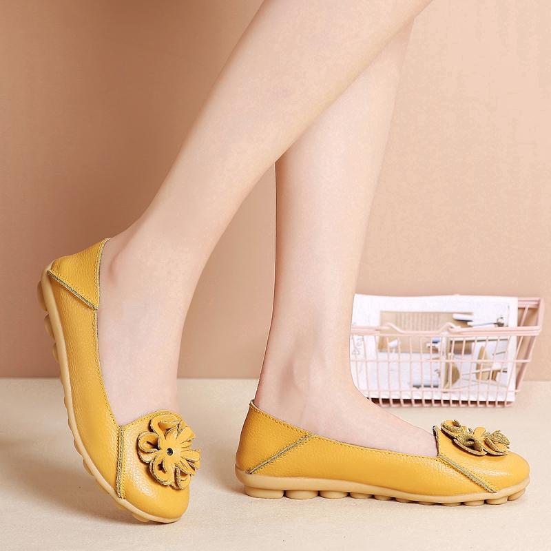 2020 Fashion women outdoor soft leather flat shoes casual sneakers