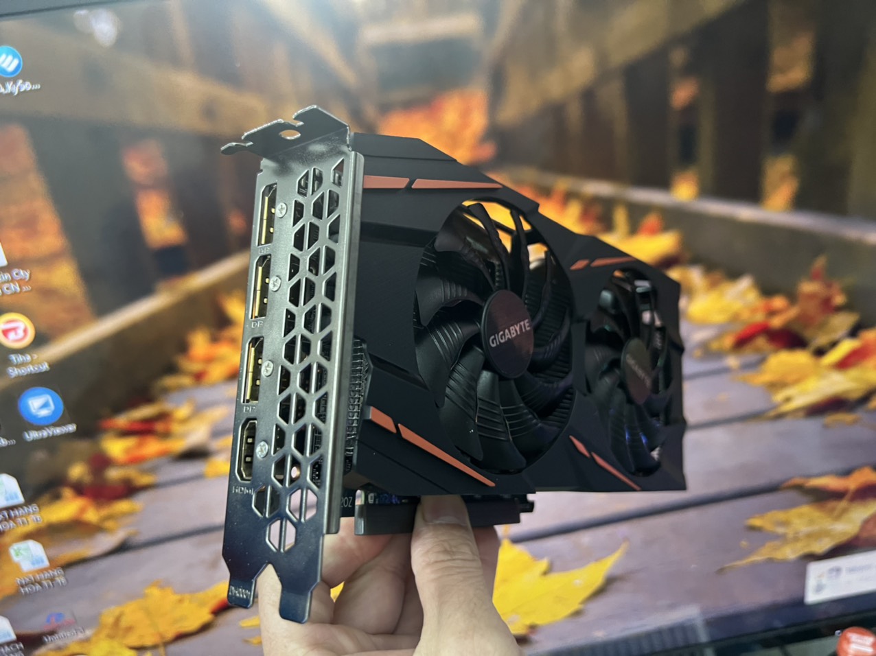 VGA GIGABYTE Radeon RX580 8GB - HÀNG CHÍNH HÃNG