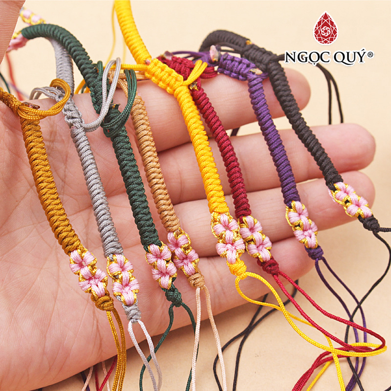Vòng tay thắt dây vải họa tiết hoa - Ngọc Quý Gemstones