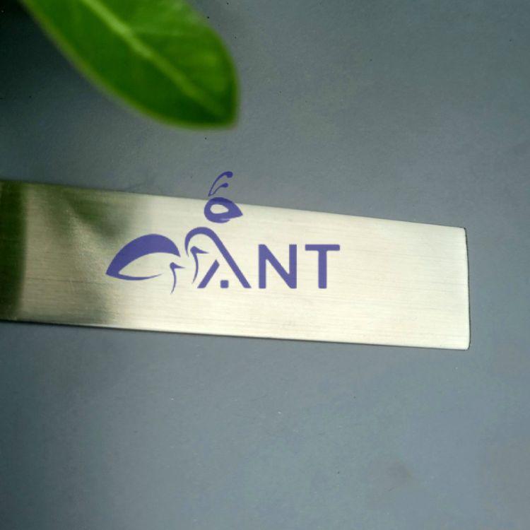 La cuộn inox trắng xước, Nẹp trang trí la inox dán tường 1cm - 3cm, giá 1m