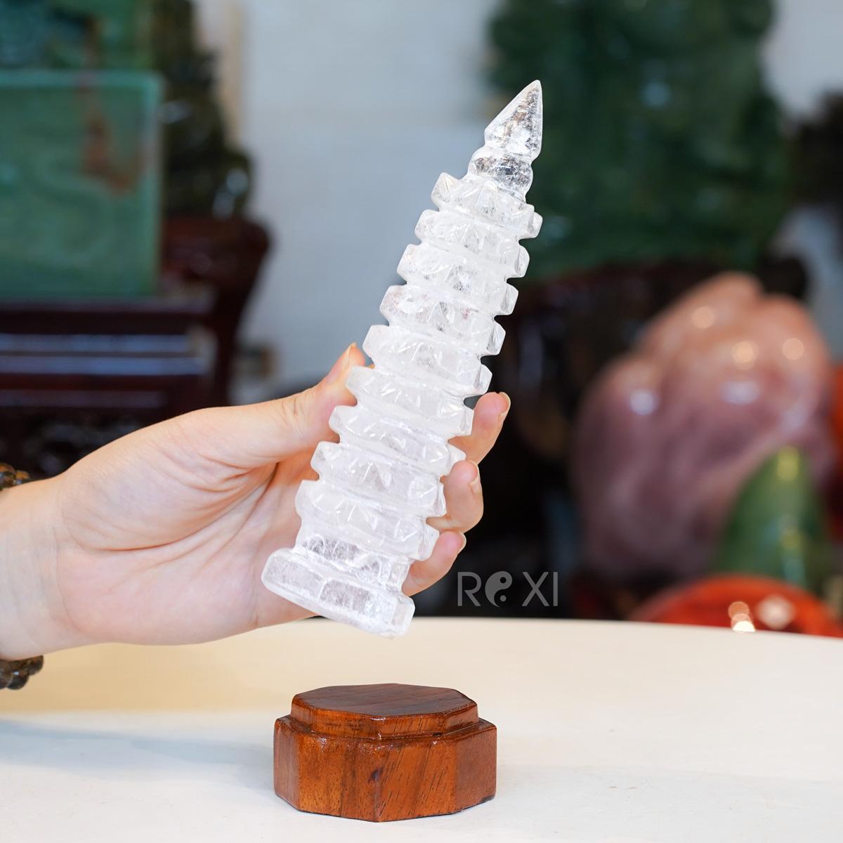 Tháp văn xương thạch anh trắng 0,34kg - 16,5cm