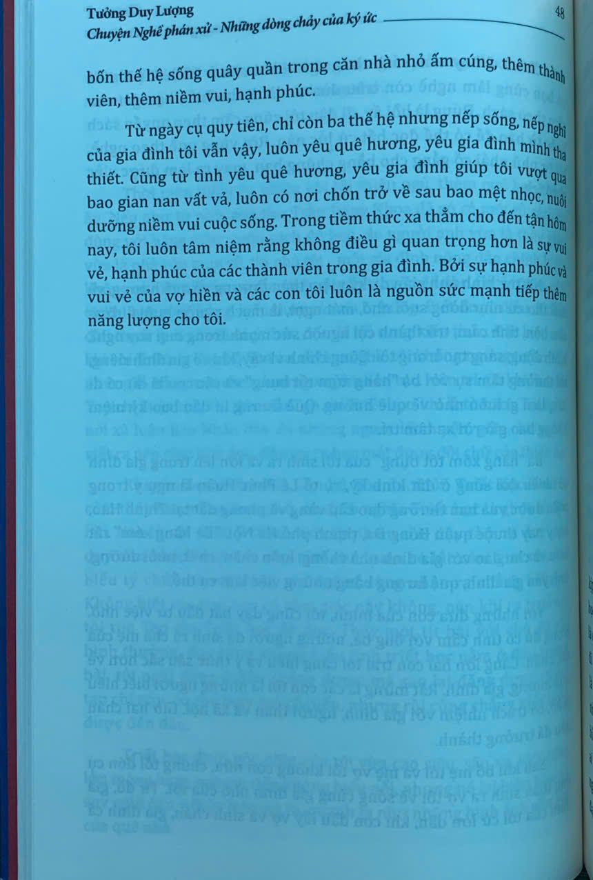 Chuyện nghề phán xử- những dòng chảy của ký ức