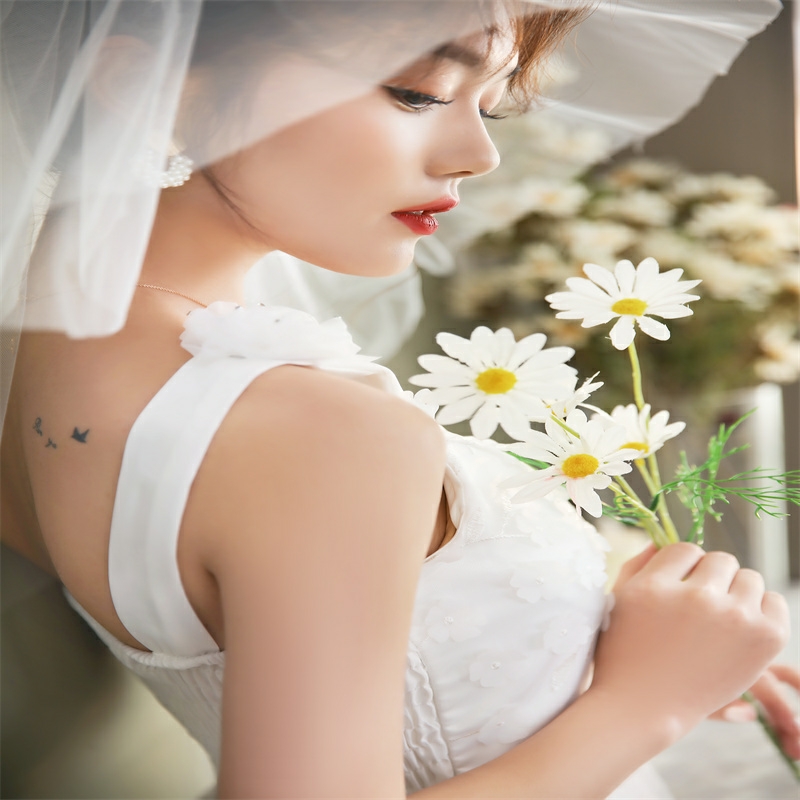 Đầm cô dâu váy cưới màu trắng dona22120101
