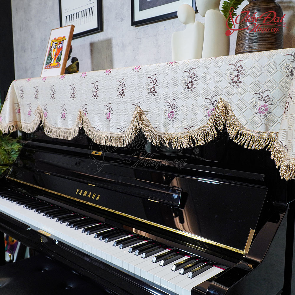 Khăn Phủ Đàn Piano Họa Tiết Hoa Tím, Viền Tua Rua Xoắn KU-025