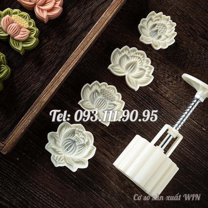 Khuôn trung thu lò xo, khuôn ép xôi hoa sen loại 50 gram – Mã số 1748