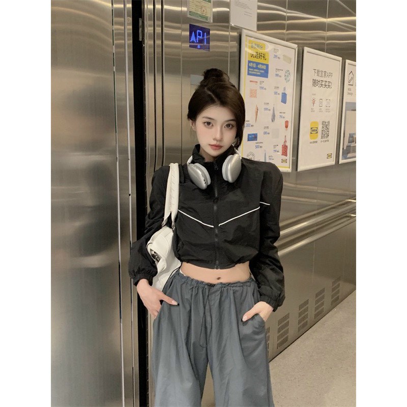 Áo khoác dù xịn 2 lớp phối viền nhỏ dáng lửng có dây rút lai, Áo Khoác Dù Croptop