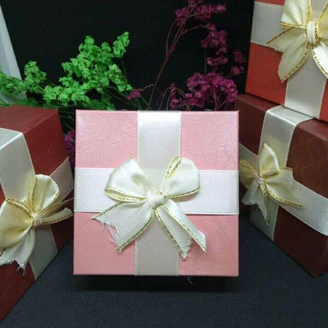 Hộp giấy đựng vòng, đựng bộ trang sức vb siêu đẹp, nơ xinh đủ màu như hình