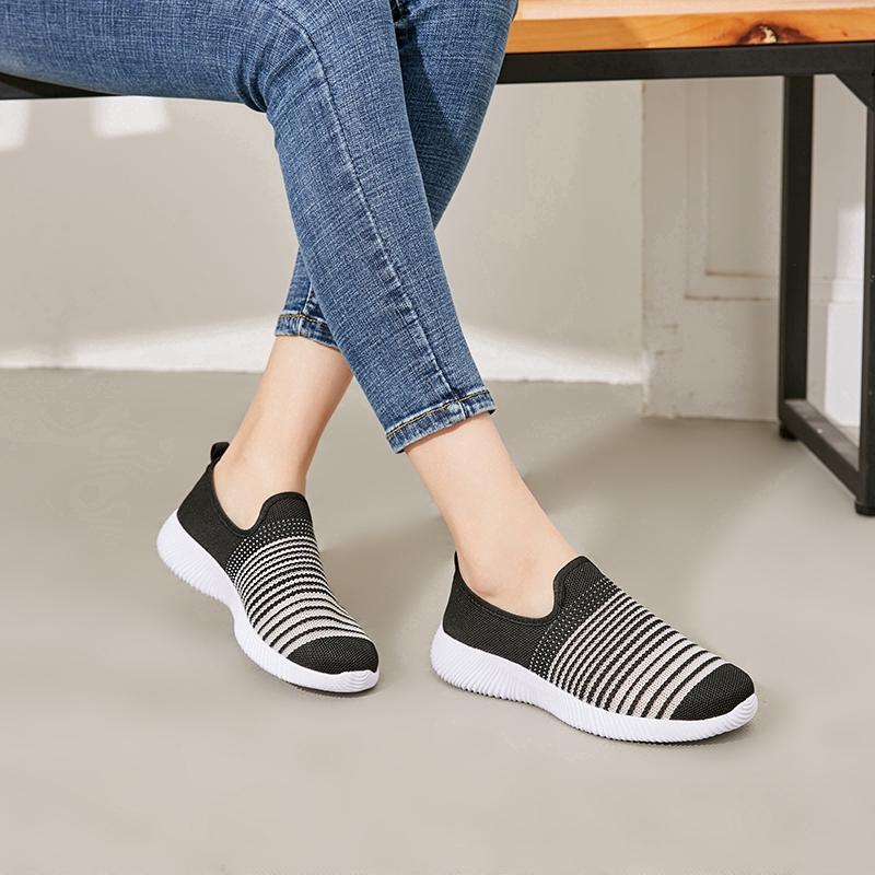 2020 Fashion women outdoor soft running sneakers casual sport shoes