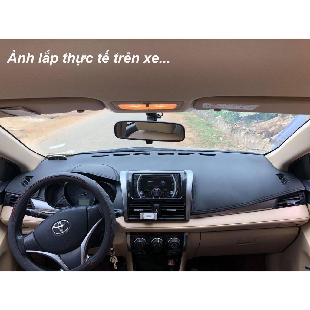 Thảm Taplo Da Carbon Dành Cho Xe Toyota Rush màu đen