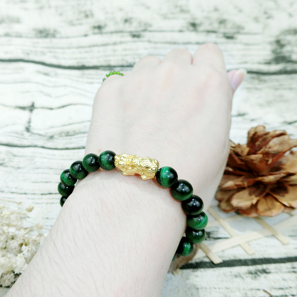 Vòng Tay Phong Thủy Mắt Hổ  Xanh Lá  Tỳ Hưu Mạ Vàng 24 K - Tăng Vượng Khí - Chiêu Tài Bốn Phương - Hợp Mệnh Mộc , Hỏa