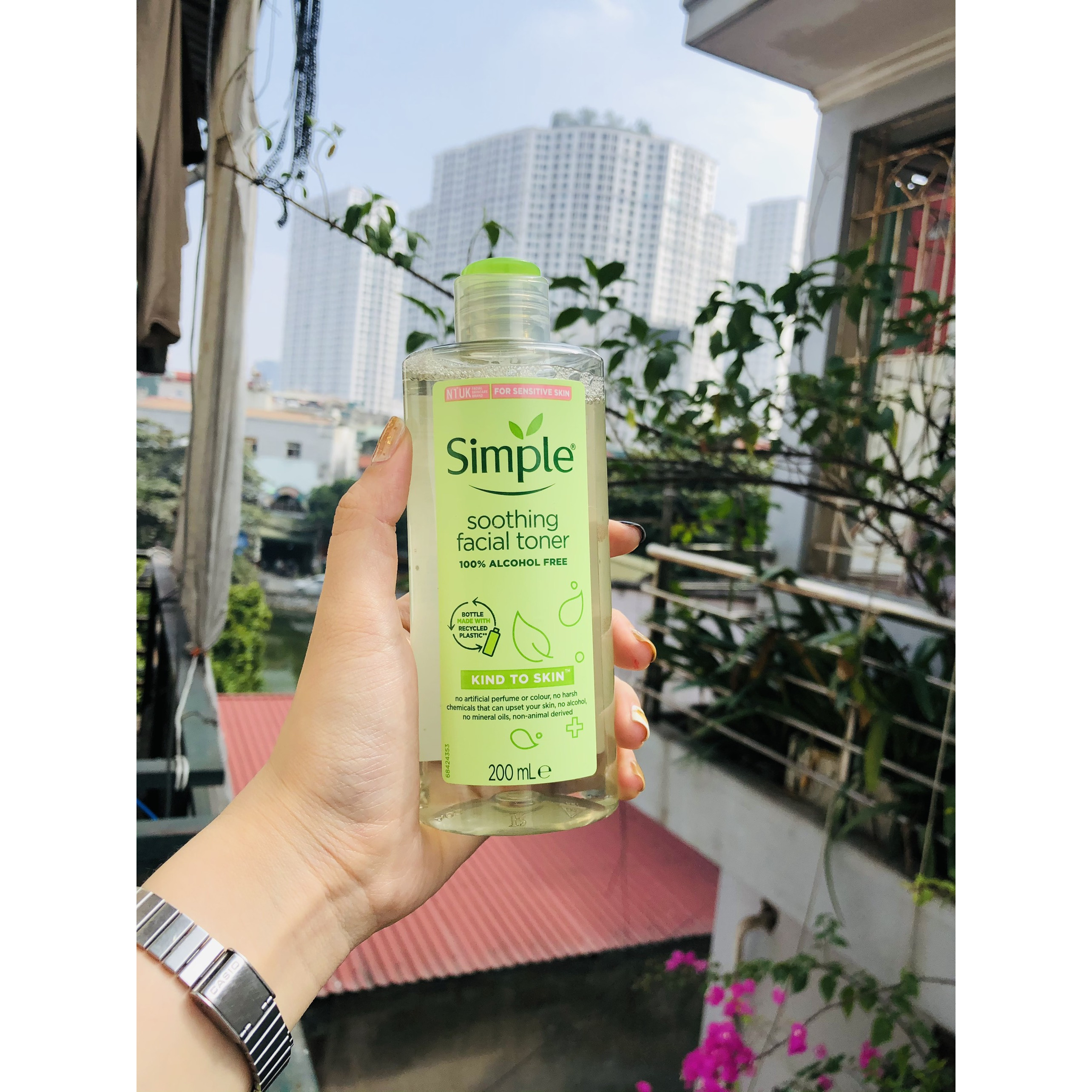 Nước hoa hồng Simple Kind To Skin Soothing Toner 200ml (Bill Anh)