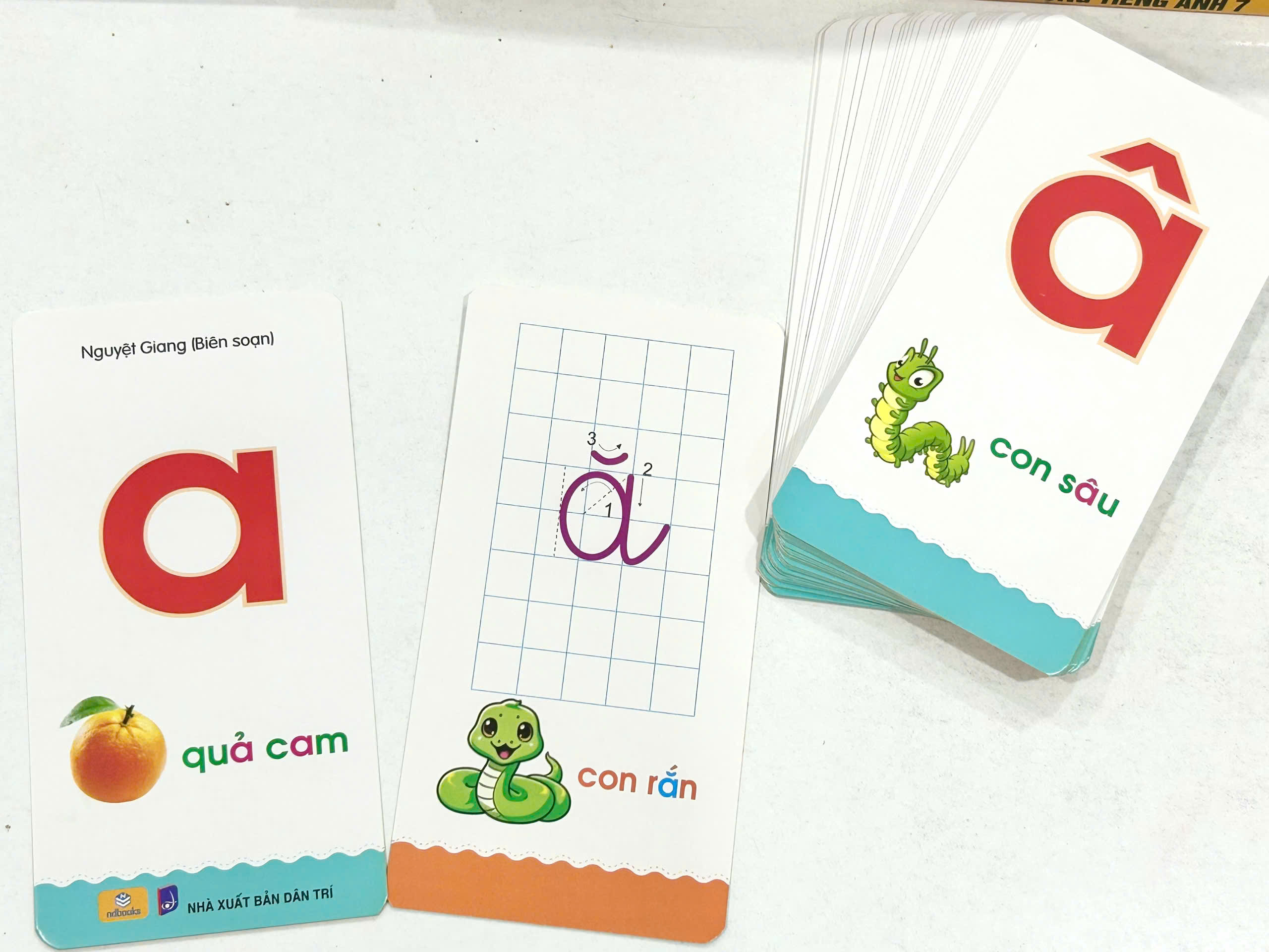 Sách - Flashcard - Bảng Chữ Cái Và Số Đếm - Ndbooks