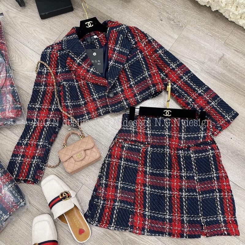 Set Dạ Kẻ Đỏ Áo Vest Mix Chân Váy Siêu Xinh Có Ảnh Thật Kèm Video