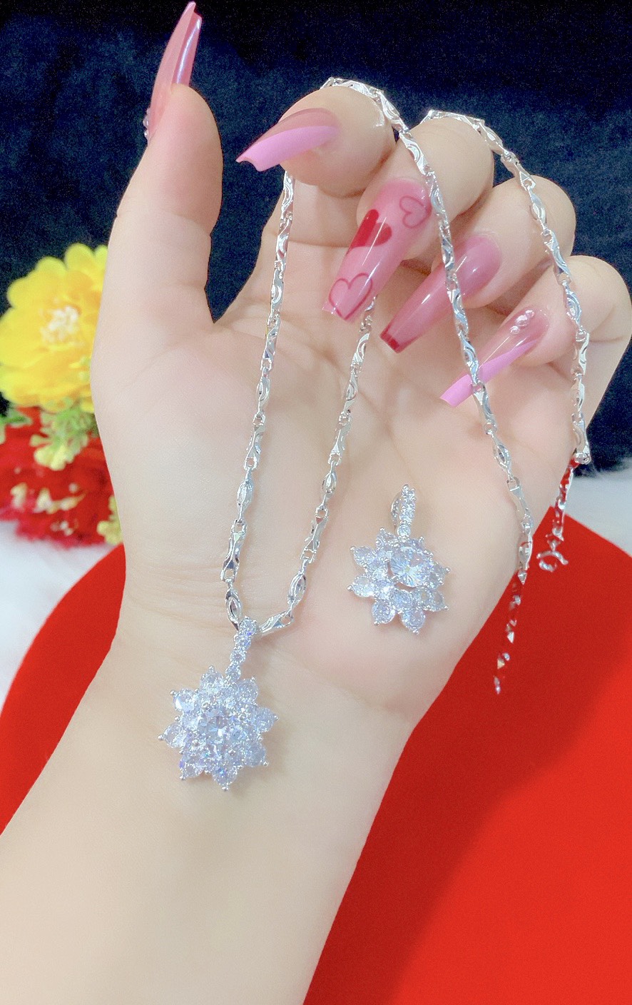 Dây chuyền chạm mặt xoàn mạ bạch .kim kim siêu xinh