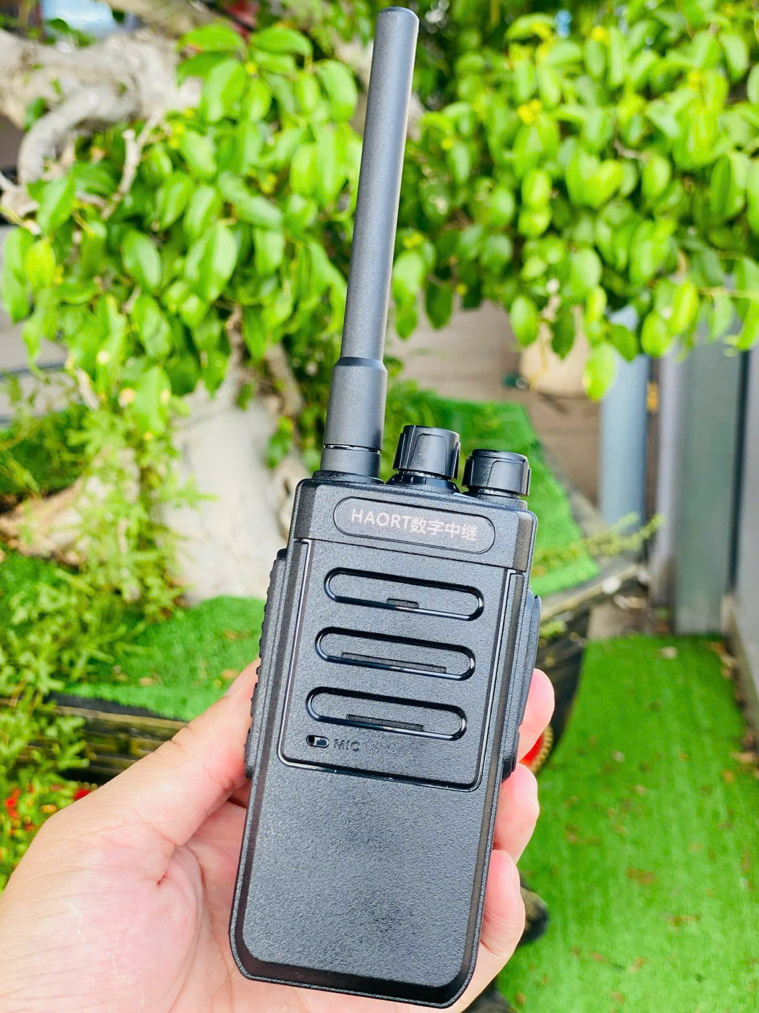 Bộ Đàm 16 Kênh HR505 Sóng UHF Công Suất 5W Pin Sạc Dung lượng 4800mAh Sử dụng 5-20 Tiếng Dùng Cho Nhà Xưởng, Trường Học, Bệnh Viện hàng nhập khẩu